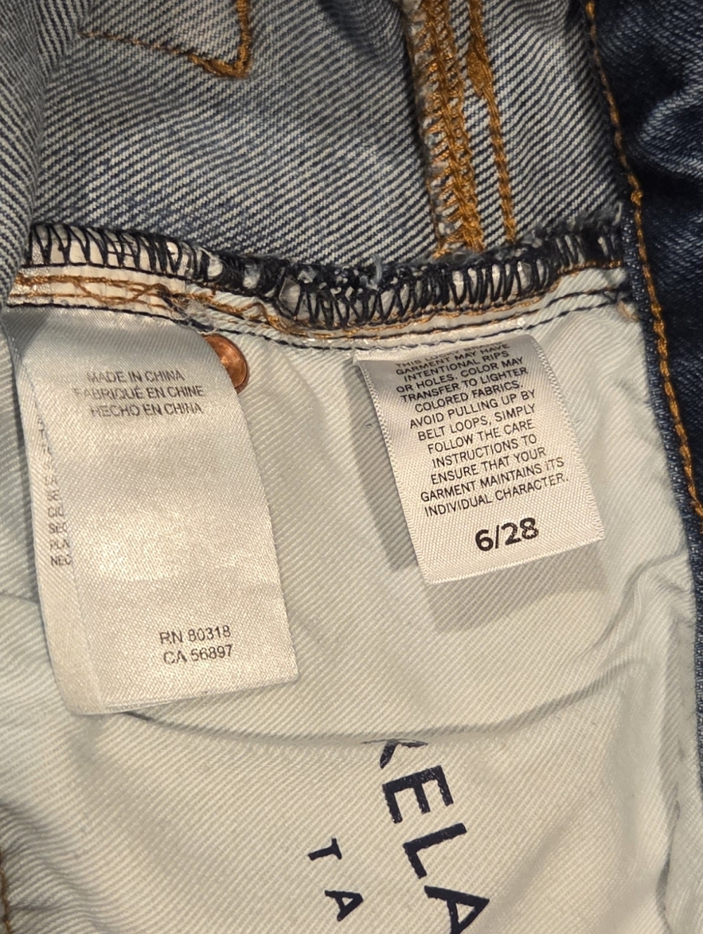 Lucky Brand Relaxed Taper Jeans 6/28 Distressed Raw Hem Straight Leg Boyfriend - Picture 3 of 13